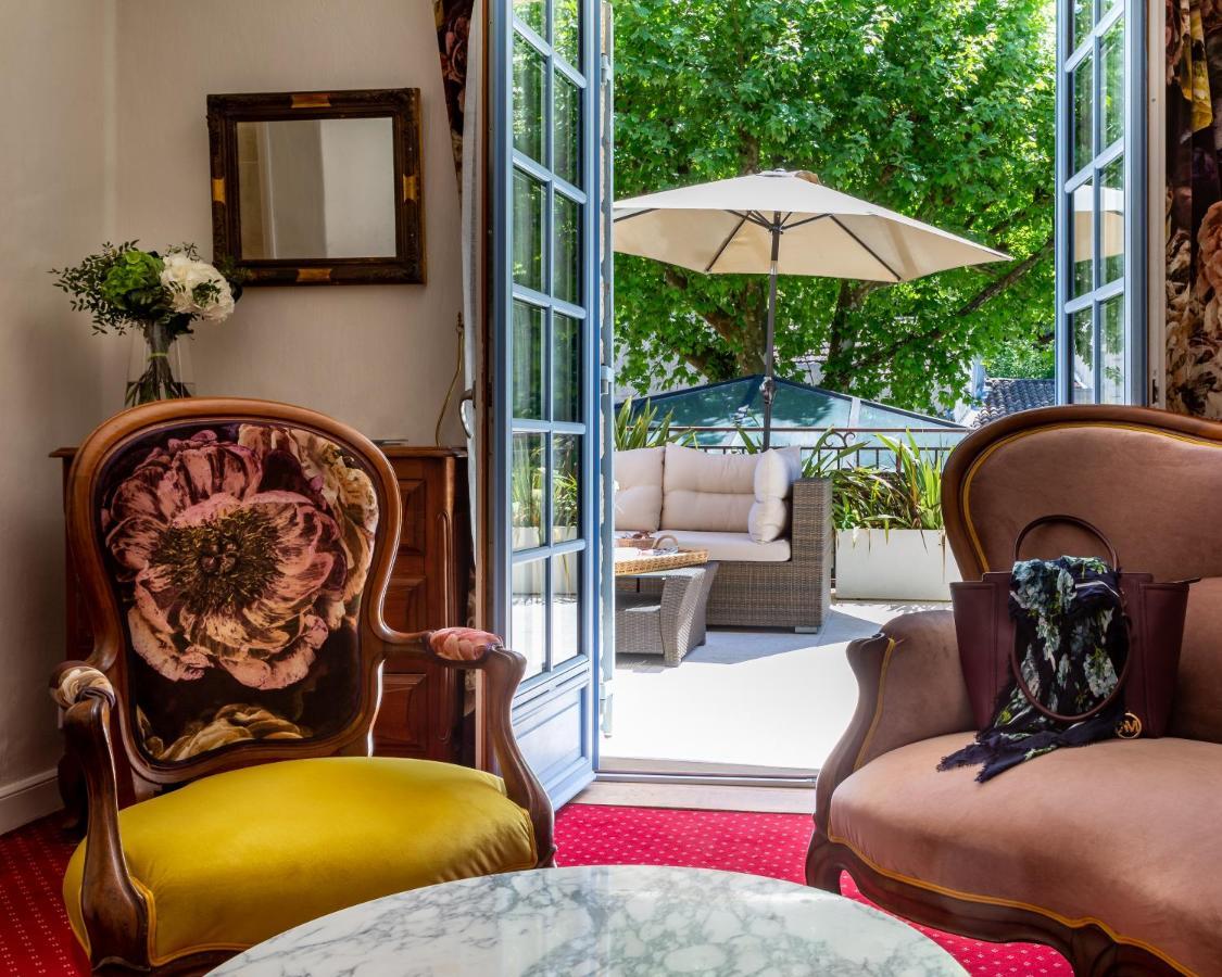 Les Eyzies Hotel Restaurant Le Centenaire מראה חיצוני תמונה