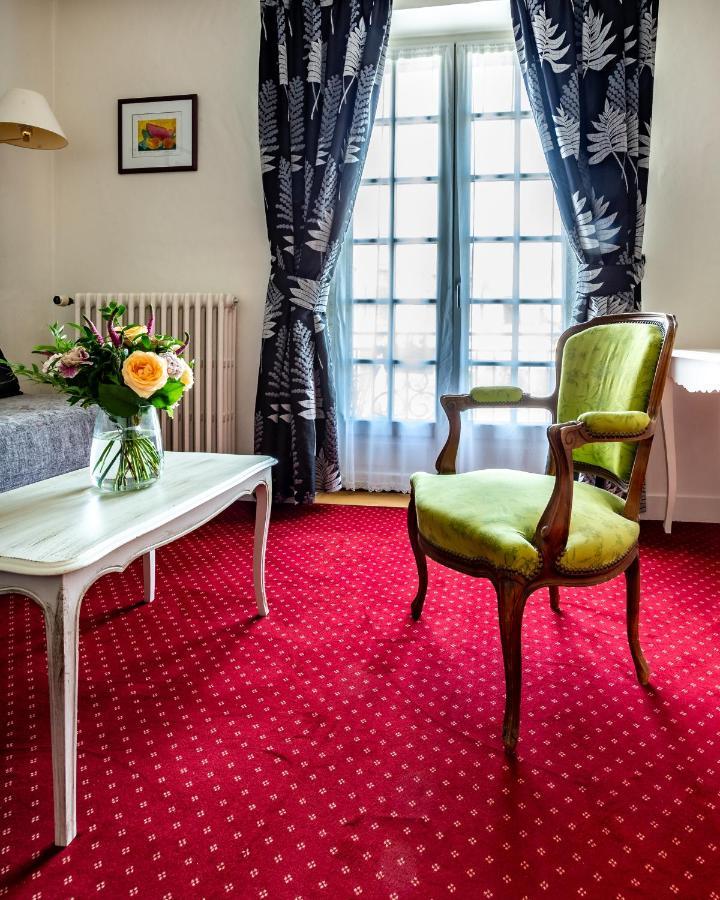 Les Eyzies Hotel Restaurant Le Centenaire מראה חיצוני תמונה